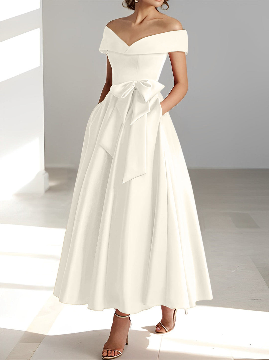 Robe de Mère de la Mariée A-Line/Princess à Épaules Dénudées Sans Manches et Longueur Cheville avec Poches
