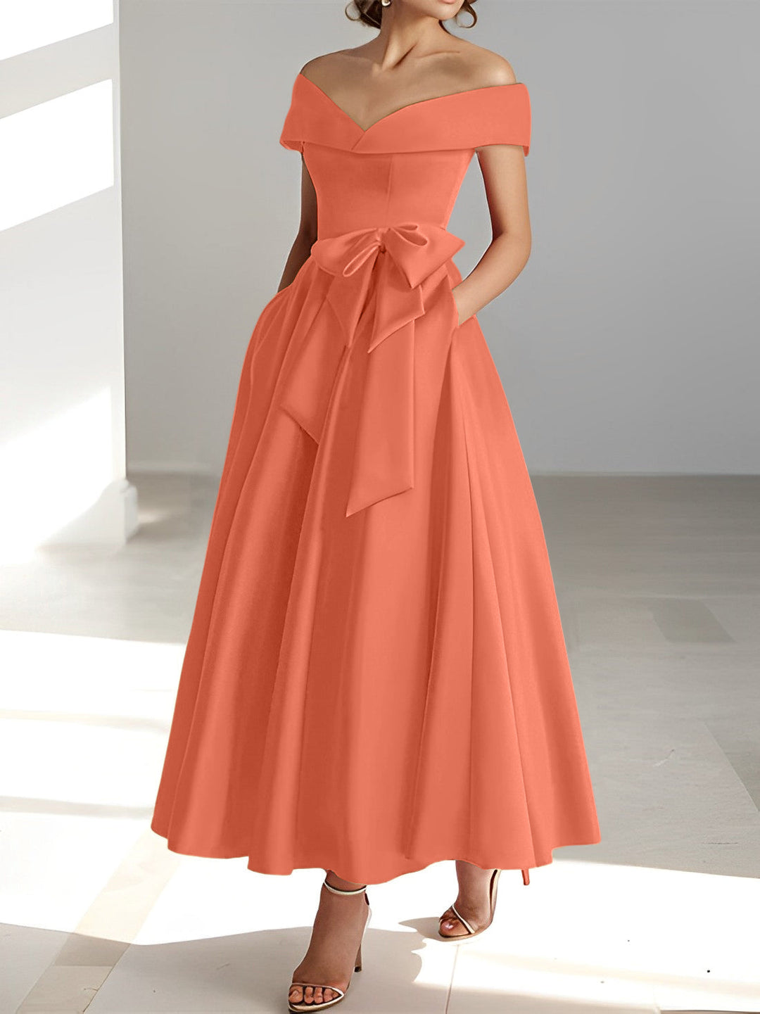 Robe de Mère de la Mariée A-Line/Princess à Épaules Dénudées Sans Manches et Longueur Cheville avec Poches
