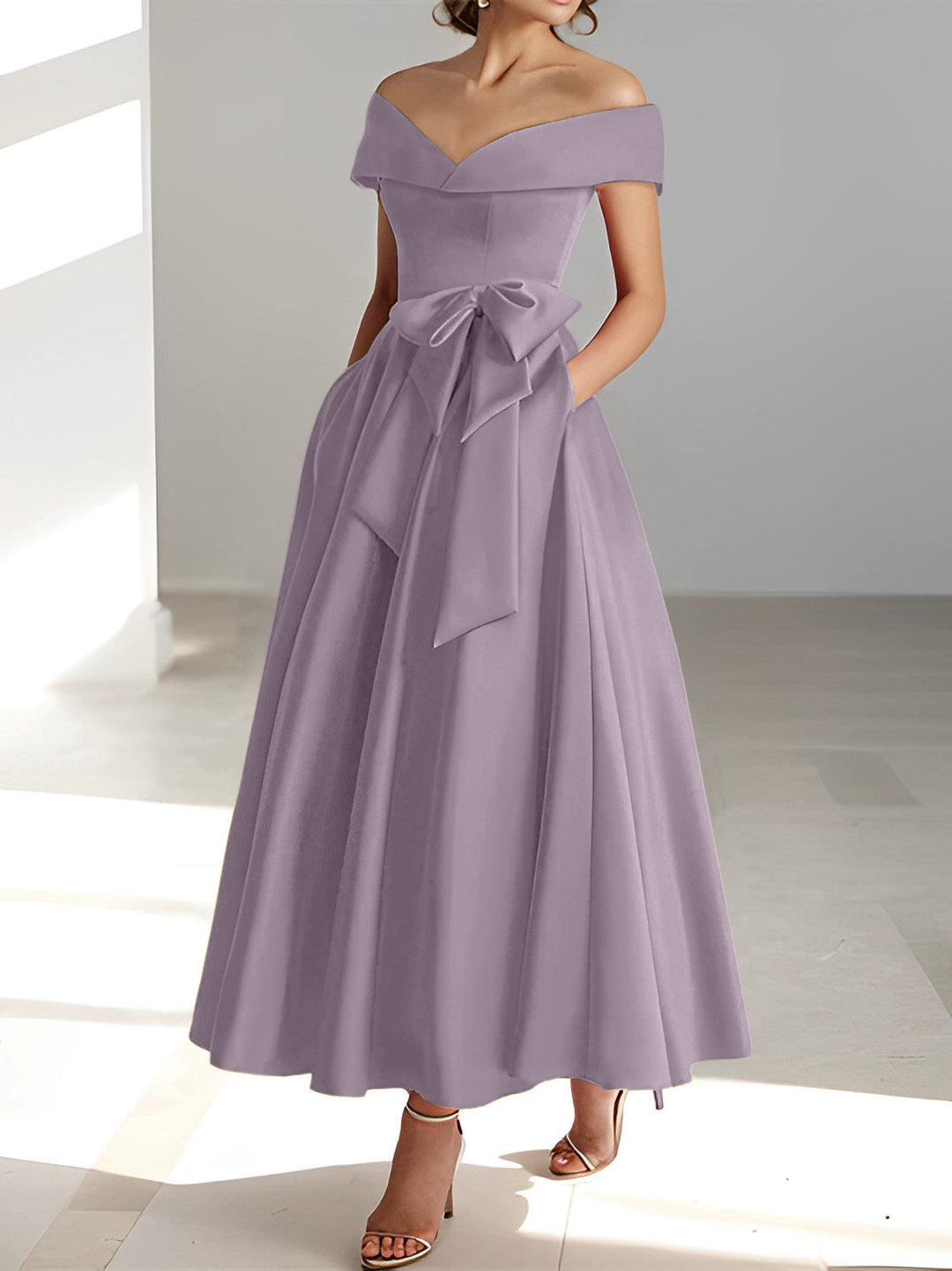 Robe de Mère de la Mariée A-Line/Princess à Épaules Dénudées Sans Manches et Longueur Cheville avec Poches