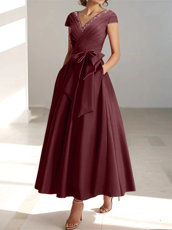 Robe de Mère de la Mariée Coupe A-Line/Princess, Col en V, Manches Courtes, Longueur Cheville, avec Poches et Volants