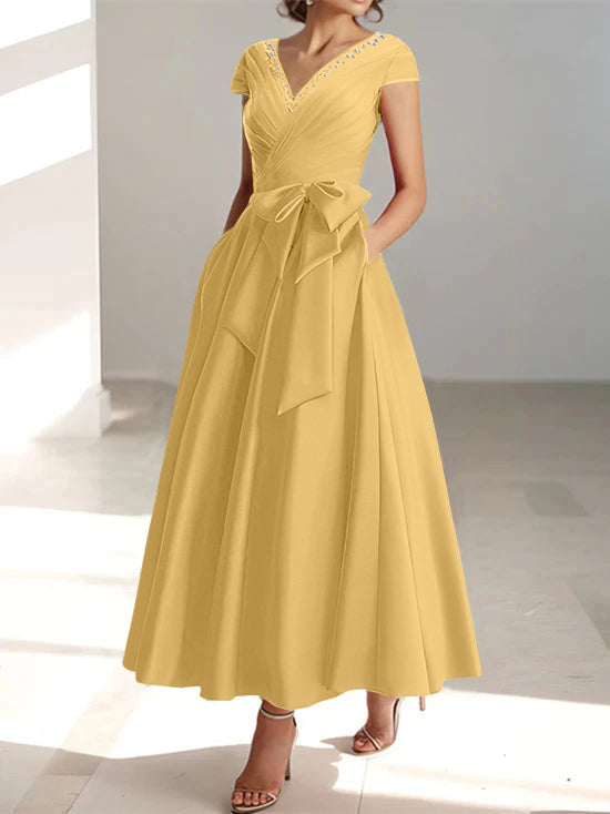Robe de Mère de la Mariée Coupe A-Line/Princess, Col en V, Manches Courtes, Longueur Cheville, avec Poches et Volants
