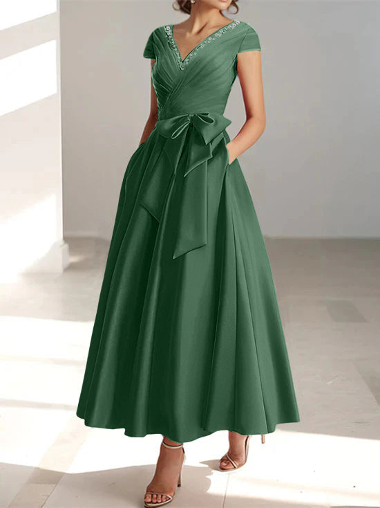 Robe de Mère de la Mariée Coupe A-Line/Princess, Col en V, Manches Courtes, Longueur Cheville, avec Poches et Volants