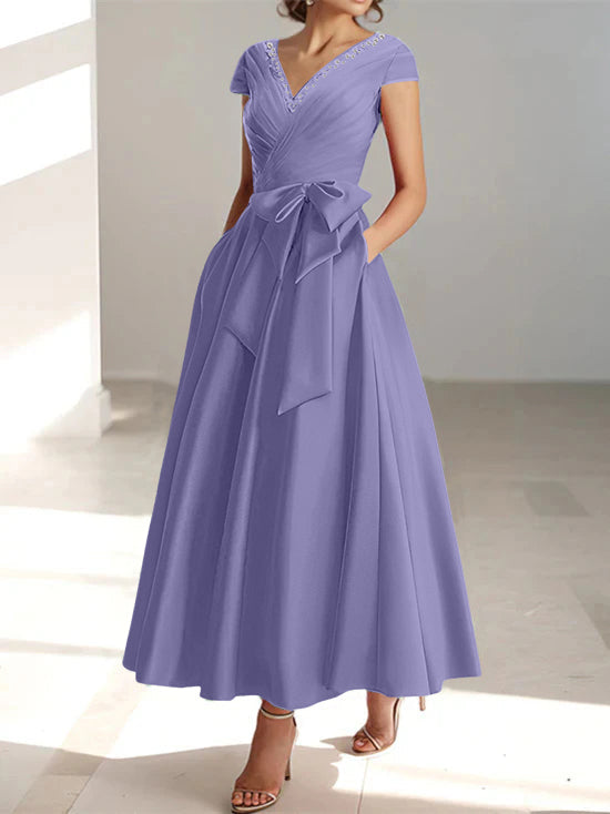 Robe de Mère de la Mariée Coupe A-Line/Princess, Col en V, Manches Courtes, Longueur Cheville, avec Poches et Volants