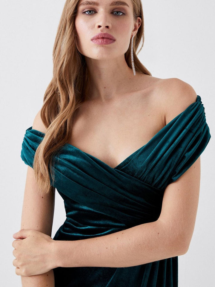 Robes de Mère de la Mariée et Du Marié Élégantes en Velours, Longueur Au Sol, Épaules Dénudées, Fourreau/Colonne