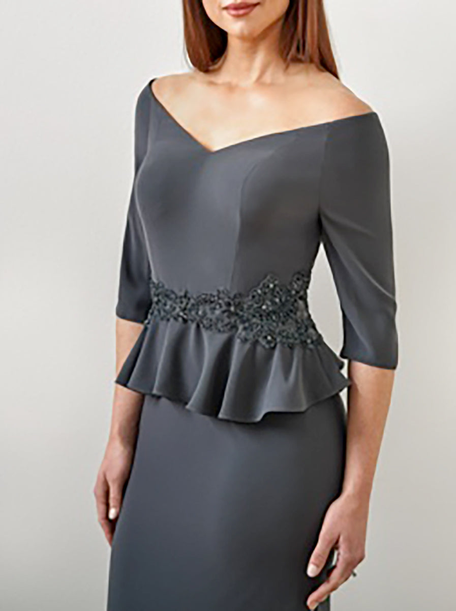 Robes de Mère de la Mariée à Col en V, Forme Sirène/Trompette, avec Volants et Appliques