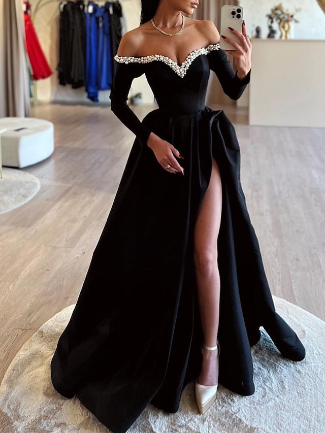 Robe de Bal Longue à Épaules Dénudées avec Fente Sur le Côté et Perles