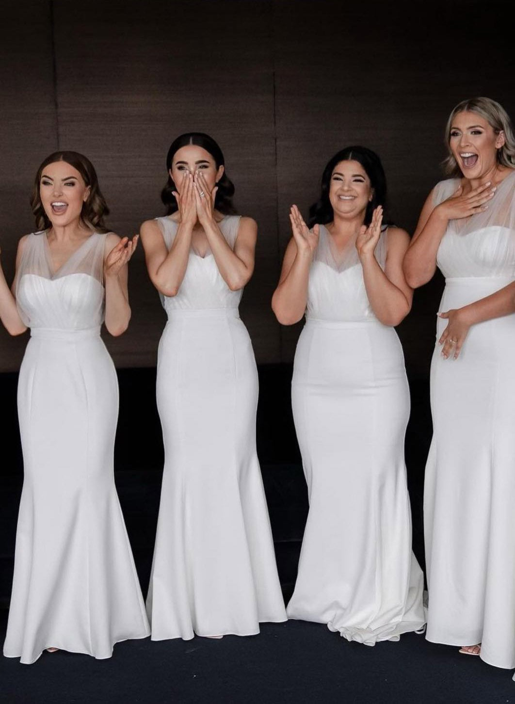 Trompette/Sirène Col en V Sans Manches Sweep Train Ruché Robes de Demoiselle d'Honneur avec Ceinture