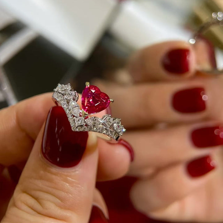 Bague Vintage En Strass Avec Cœur En V Et Cour Rouge
