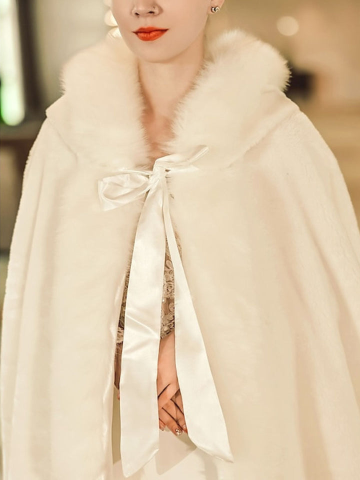 Cape Portefeuille Longue en Fausse Fourrure Blanche Rétro Élégante pour Femmes avec Cravate