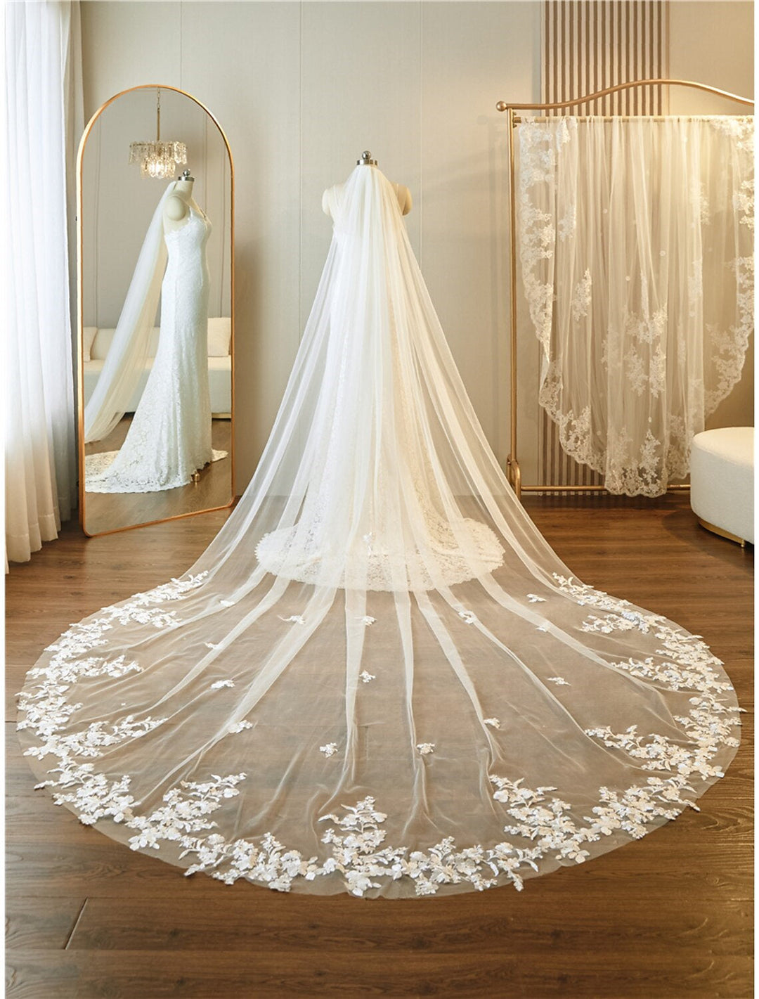 Voile de Mariée en Dentelle à Un Niveau avec Appliques et Broderies