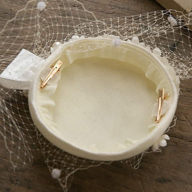 Chapeau Seau en Tissu Fascinateur Élégant avec Imitation de Perles Florales