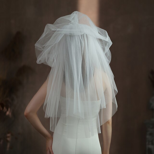 Voile de Mariage Élégant à Trois Niveaux Voiles Blusher / Voiles Coudes avec Tulle de Couleur Pure