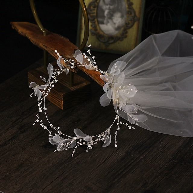 Voiles de Mariage de Style Fleur à Un Niveau Voiles D'Épaule avec Pendentif