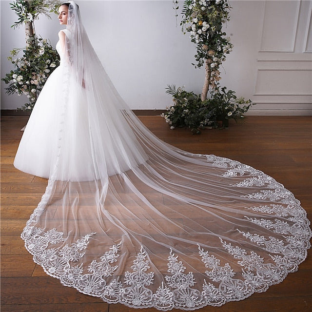 Voiles de Mariée en Dentelle à Un Niveau avec Bordure Appliquée