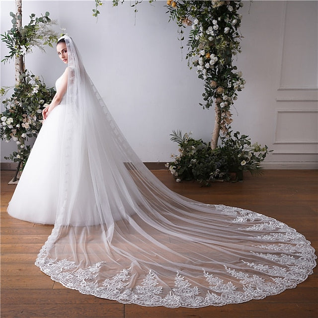 Voiles de Mariée en Dentelle à Un Niveau avec Bordure Appliquée