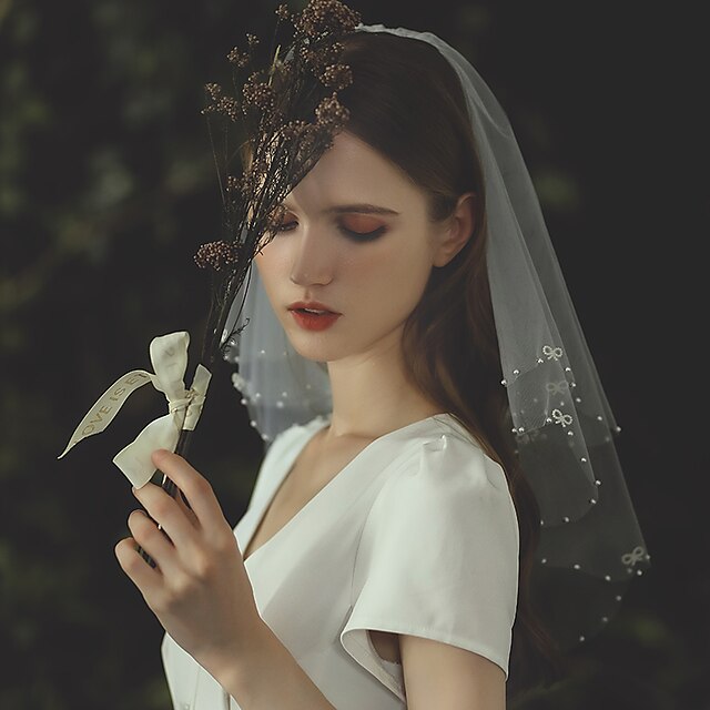 Voile de Mariage à Deux Niveaux Mignon / Élégant / Anniversaire avec Tulle en Fausses Perles