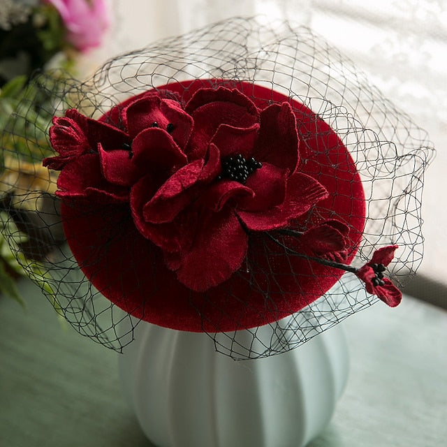 Chapeau de Mariage D'Automne Chapeau Pilulier Course de Chevaux Journée Des Dames Melbourne Cup Cocktail Royal Astcot Fleur Élégant avec Coiffe en Tulle Floral