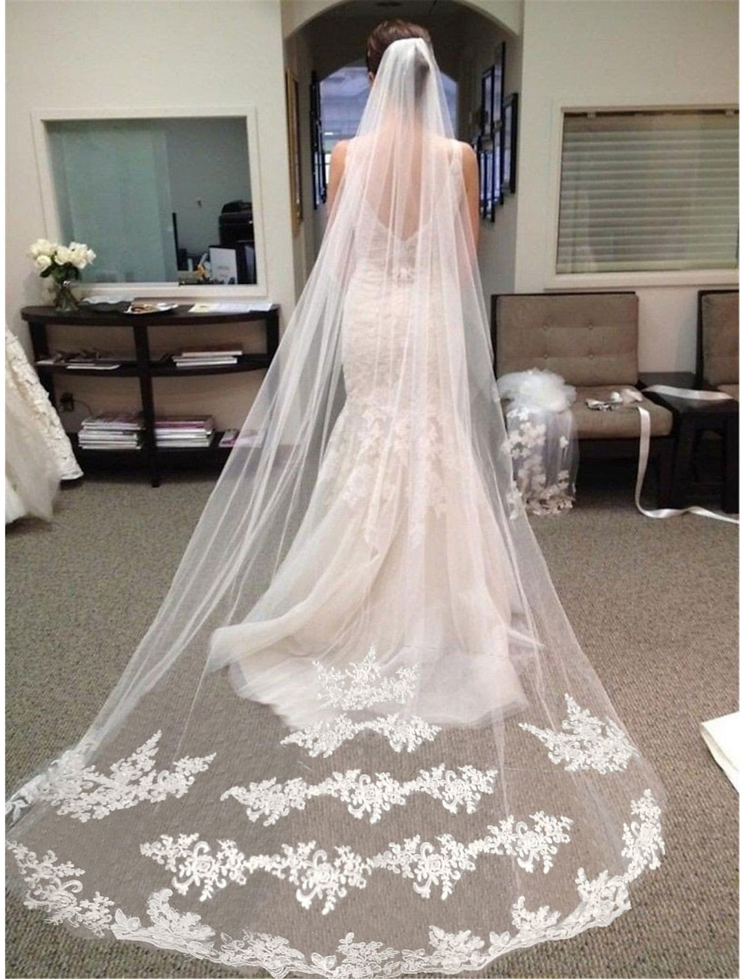 Voile de Mariage en Dentelle à Un Niveau Voiles de Chapelle avec Bordure Polyester / Voile Goutte