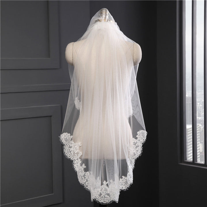 Voile de Mariée Élégant à Deux Niveaux avec Appliques