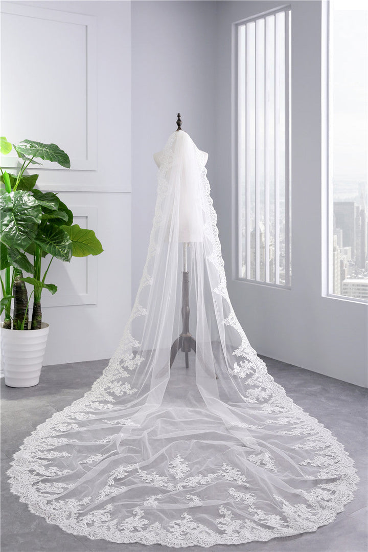 Voile de Mariée en Dentelle à Un Niveau avec Appliques