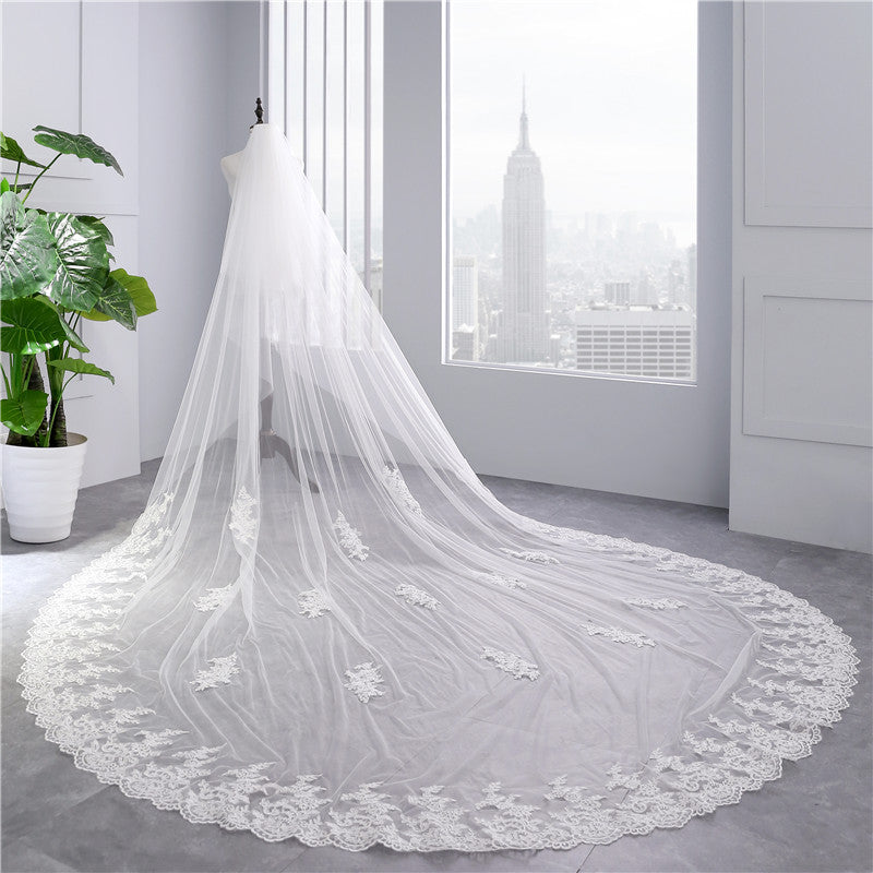 Voile de Mariée en Dentelle Ultra Large à Deux Niveaux avec Appliques