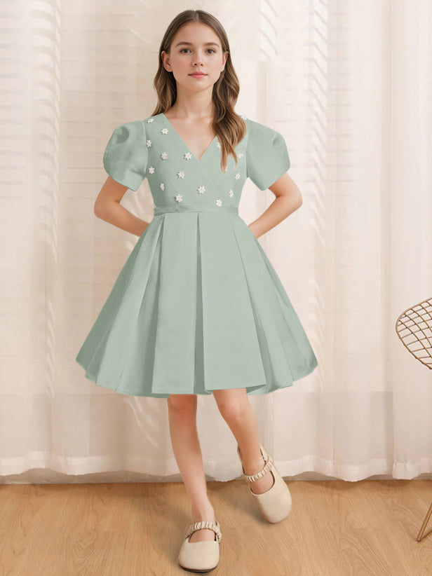 Robe de Demoiselle D'Honneur Coupe A-Line/Princesse, Col en V, Manches Courtes, Longueur Genou, avec Appliques