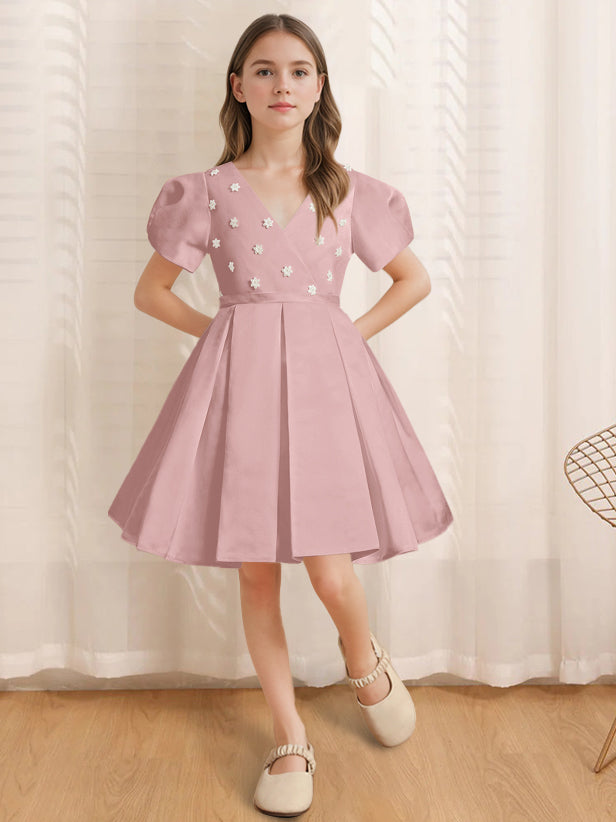 Robe de Demoiselle D'Honneur Coupe A-Line/Princesse, Col en V, Manches Courtes, Longueur Genou, avec Appliques