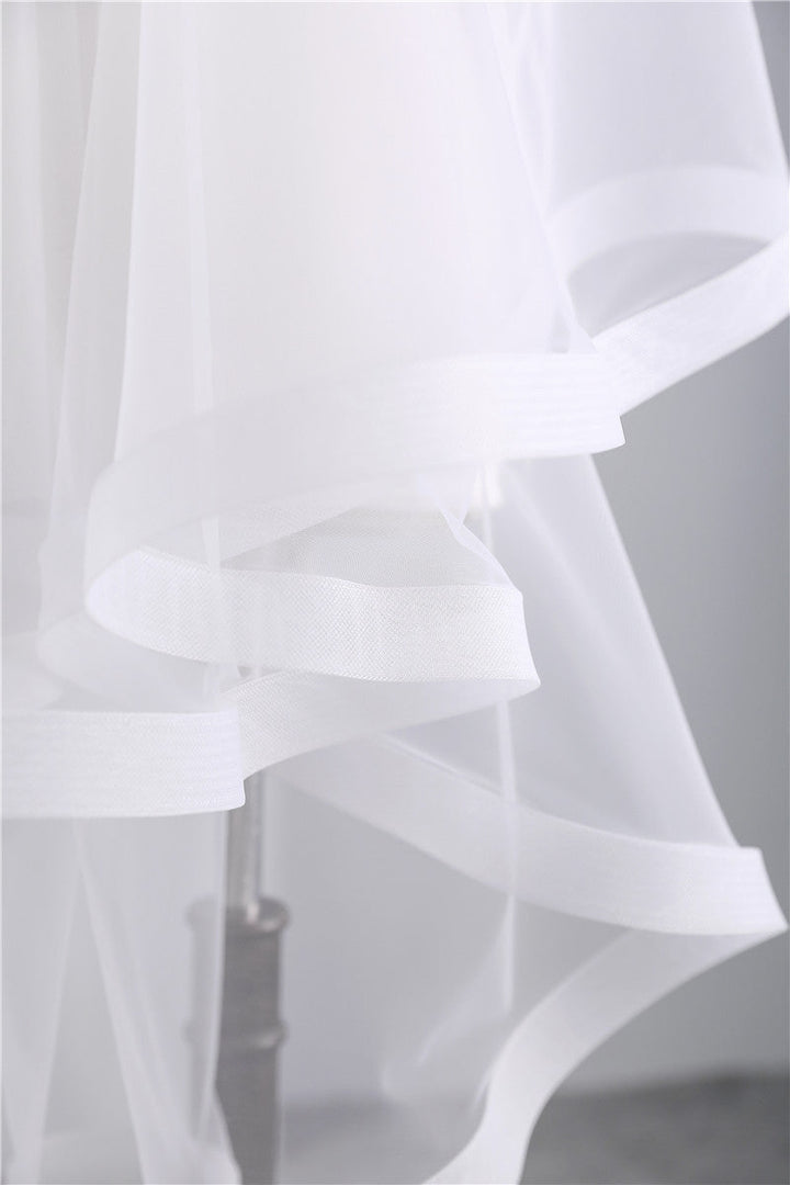 Voile de Mariée Classique en Dentelle à Un Niveau avec Tulle Uni