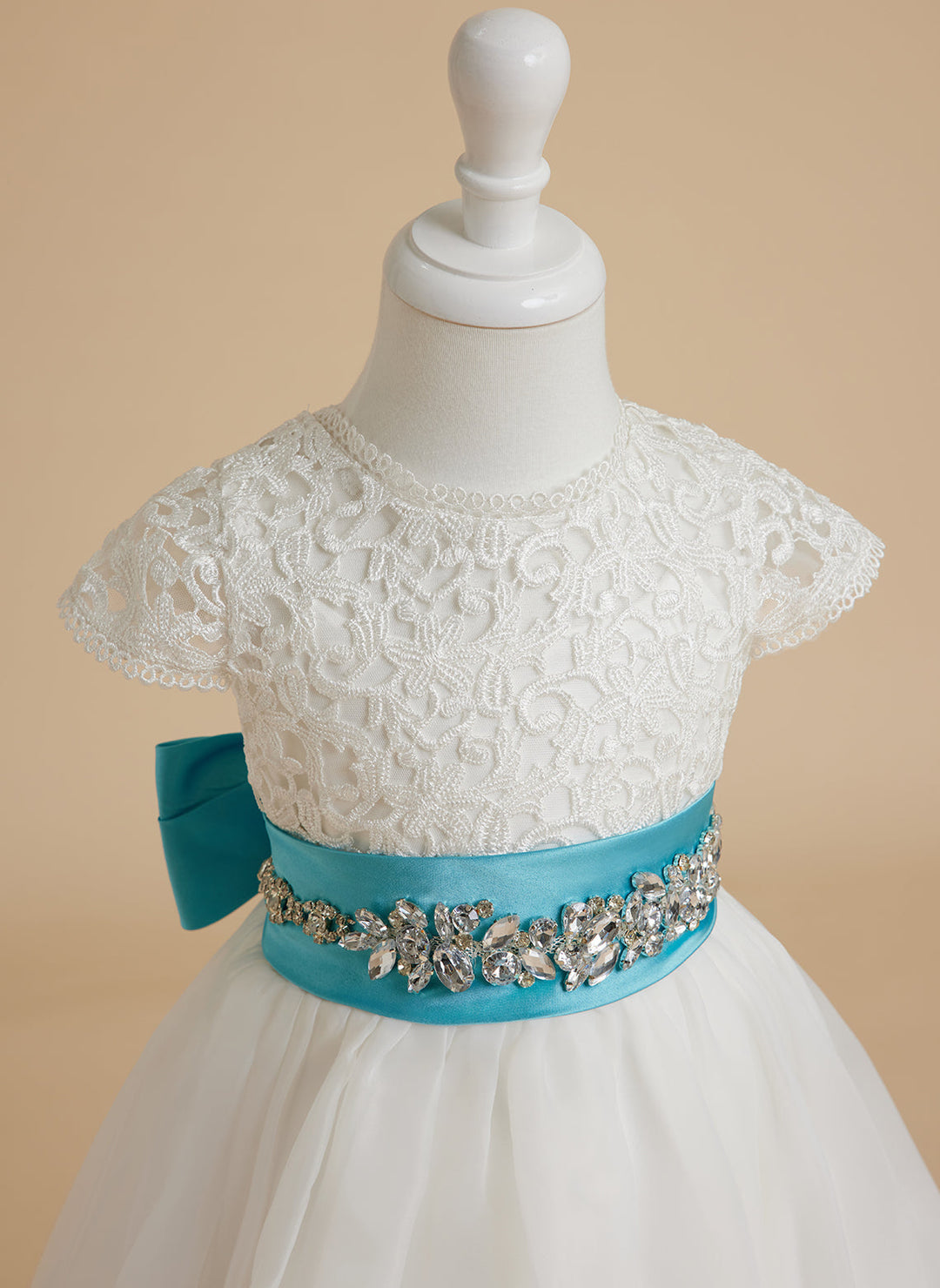 Robe de Demoiselle D'Honneur en Dentelle et Organza Ivoire Longueur Cheville Coupe A