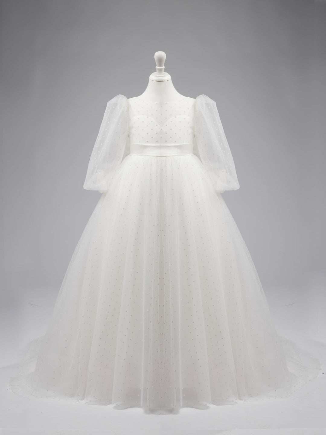 Robe de Demoiselle D'Honneur Élégante à Pois en Tulle à Manches Bouffantes et Traîne à Balayage pour Première Communion