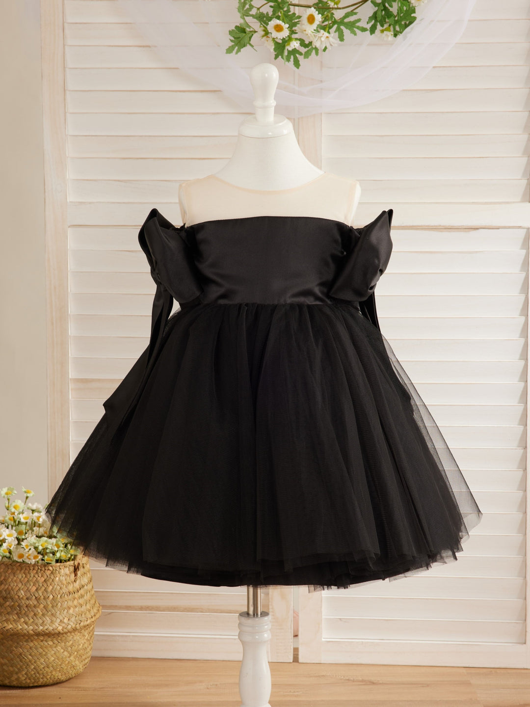 Robe Bébé Fille en Tulle Noir à Épaules Dénudées et Longueur Genou