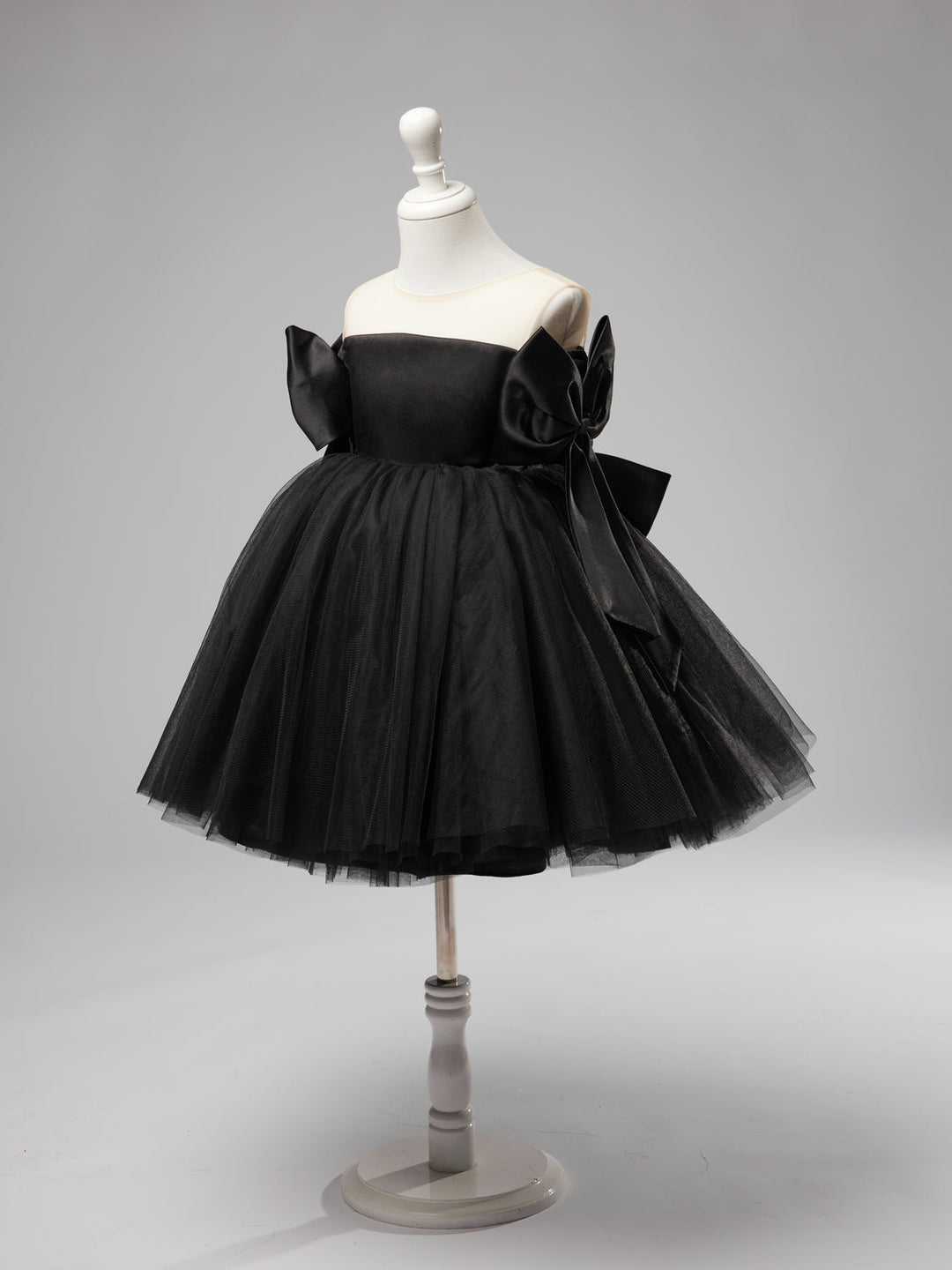Robe Bébé Fille en Tulle Noir à Épaules Dénudées et Longueur Genou