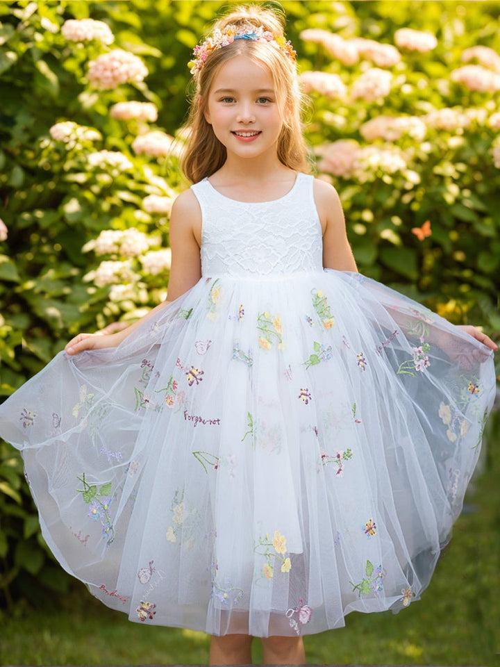Robe en Tulle Longueur Genou avec Broderie en Dentelle