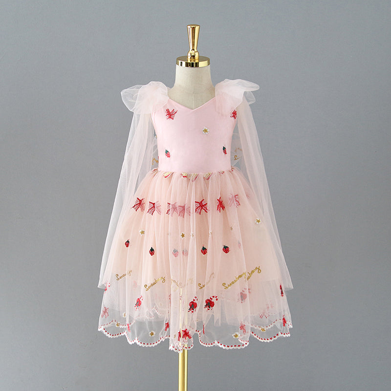 Robe de Demoiselle D'Honneur en Tulle Longueur Genou avec Broderie de Fraises