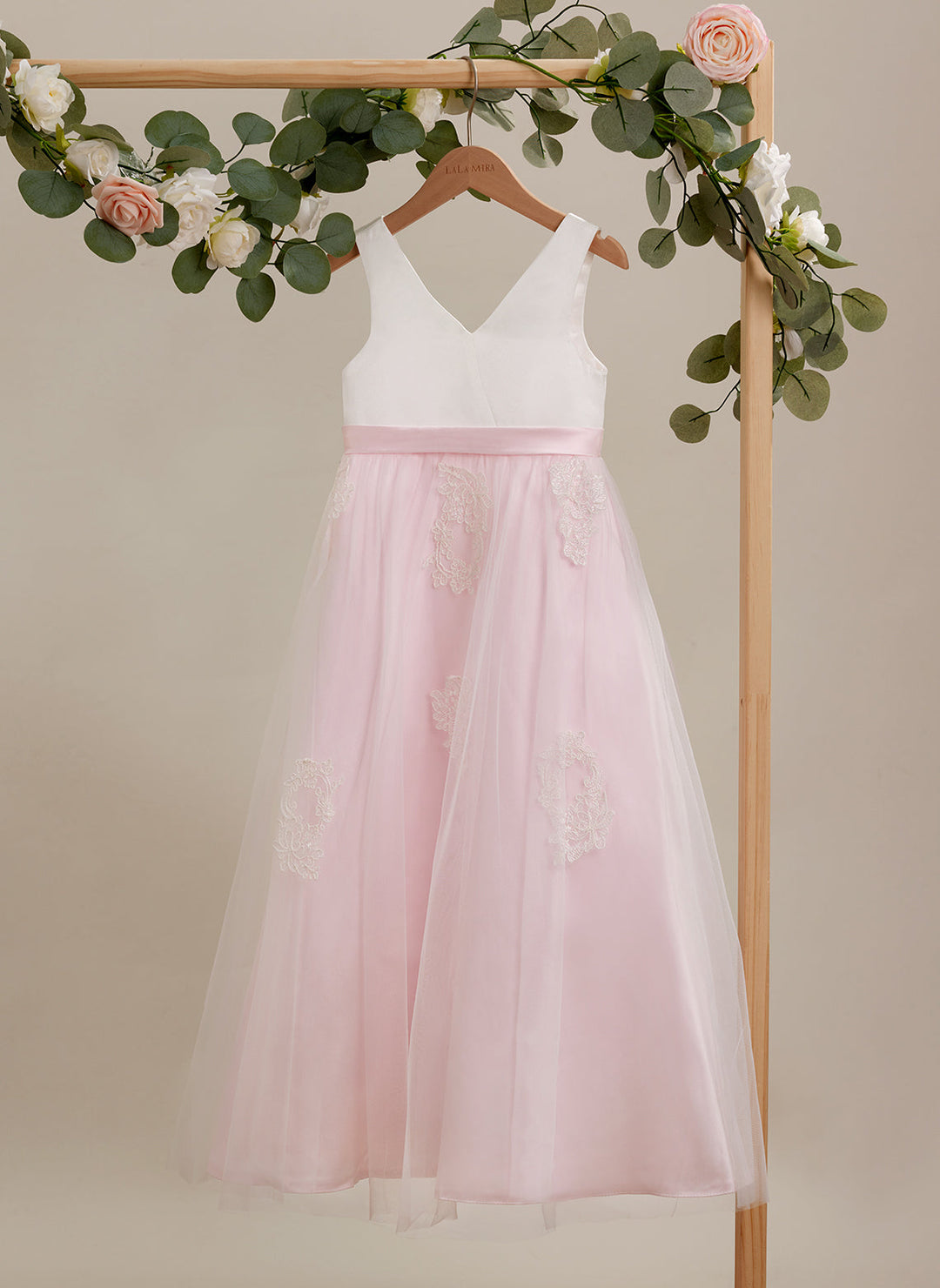 Robe Rose en Tulle Satiné Coupe A Jusqu'À la Cheville