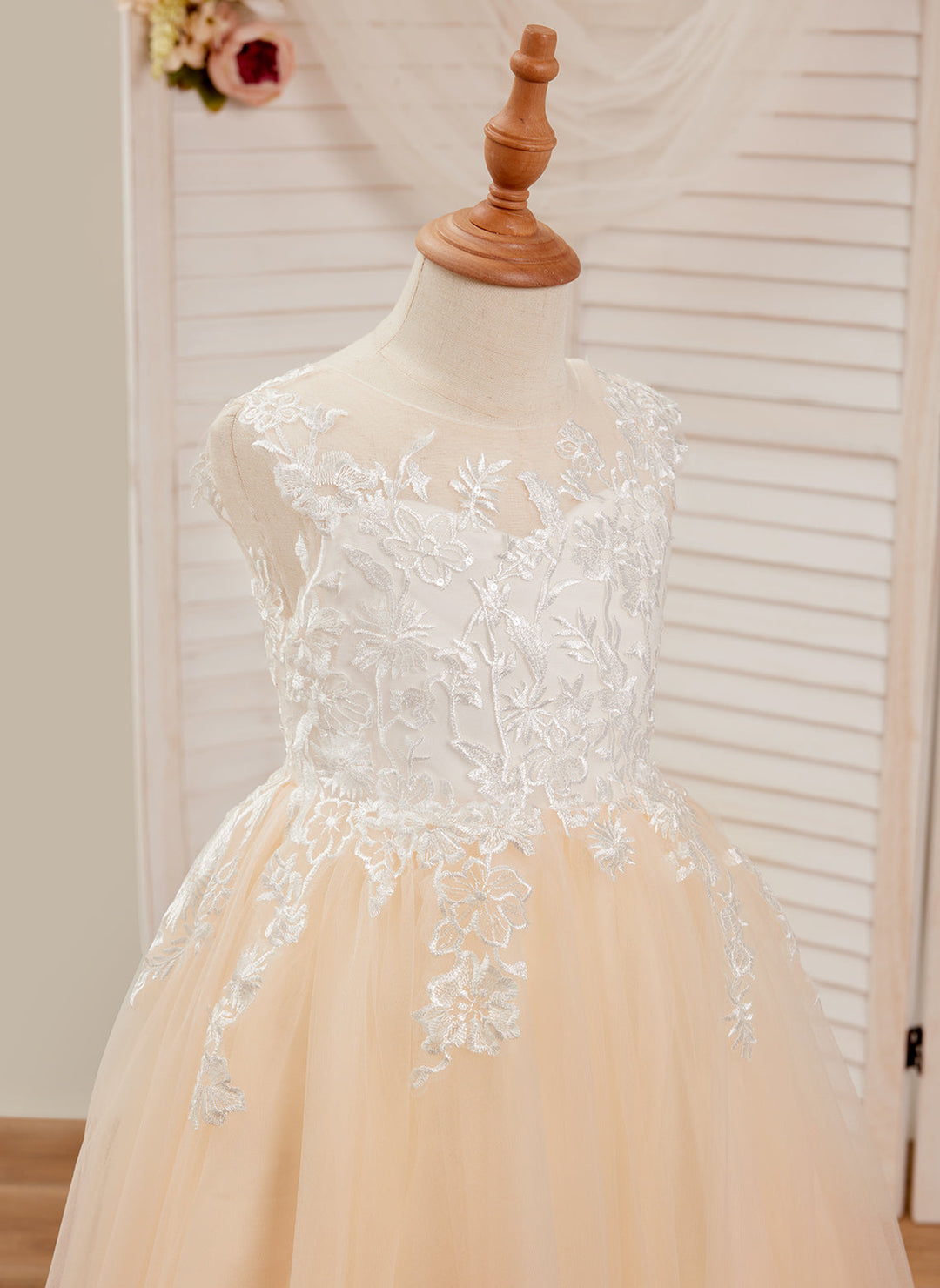 Robe Rose Longue en Tulle et Dentelle Coupe A