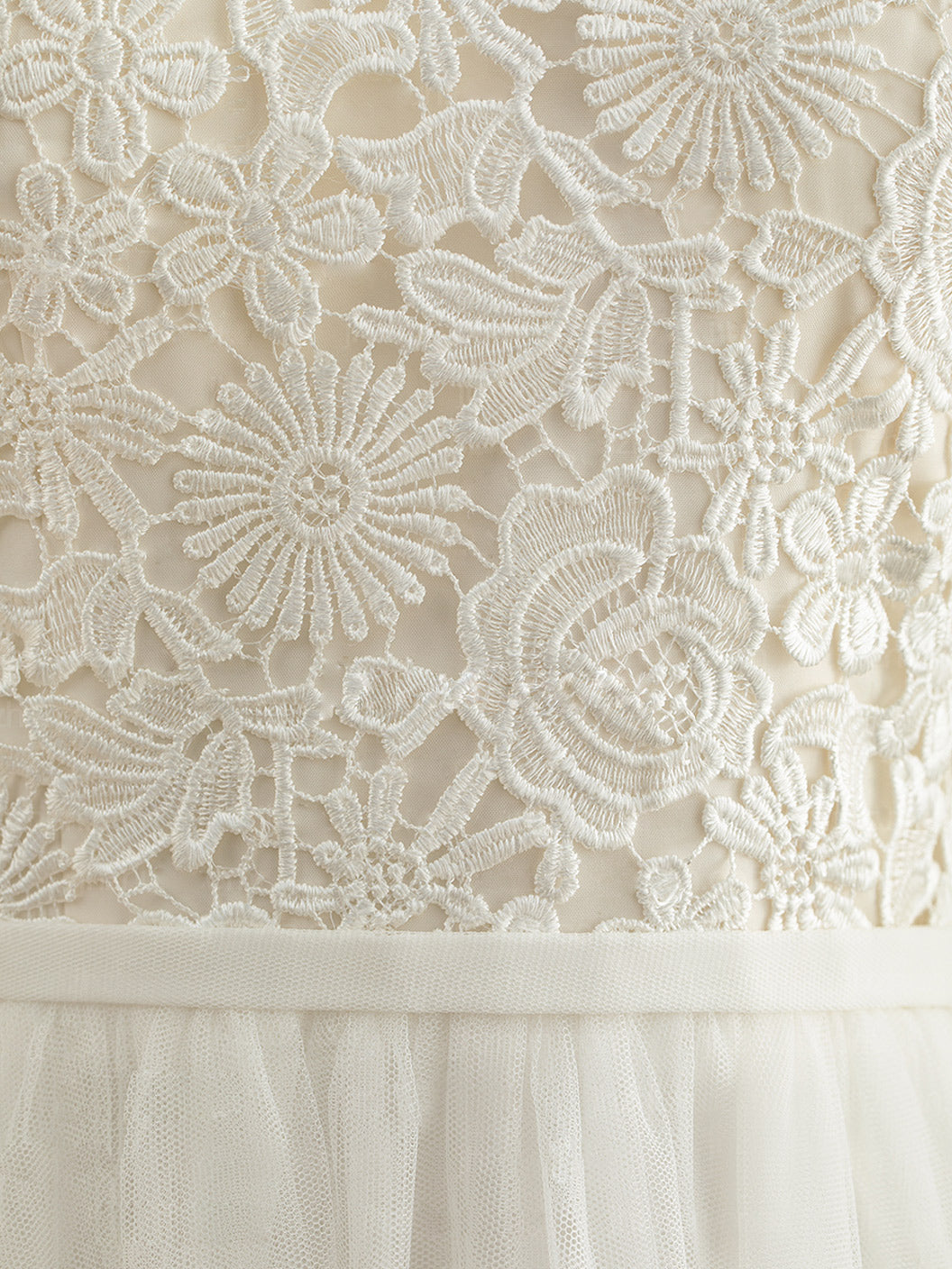 Robe de mariée A-Ligne/Princesse, col rond, manches 3/4, longueur sol, avec appliqués