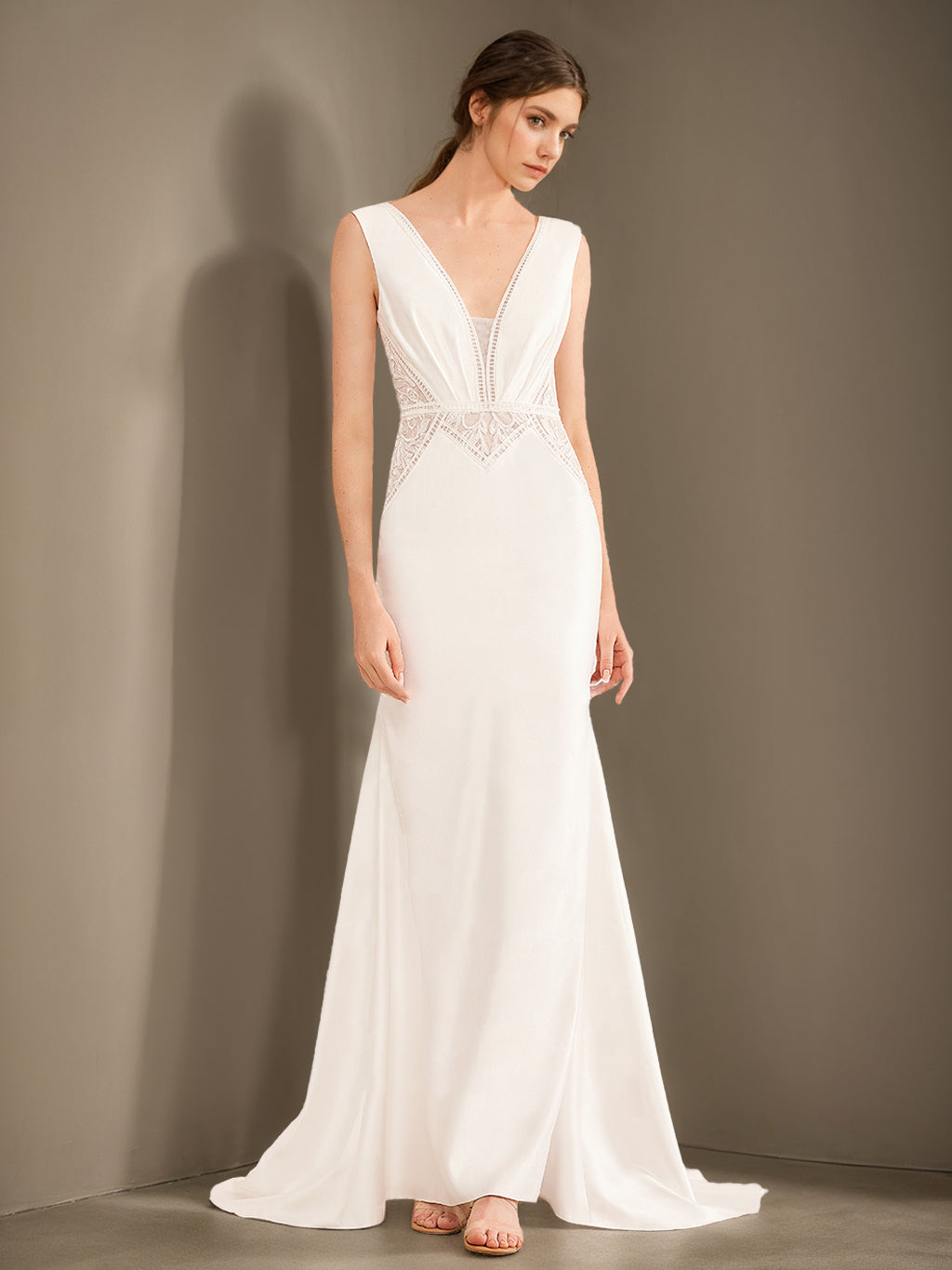 Robe longue de mariée trapèze/princesse, col V profond, sans manches, longueur sol, dentelle