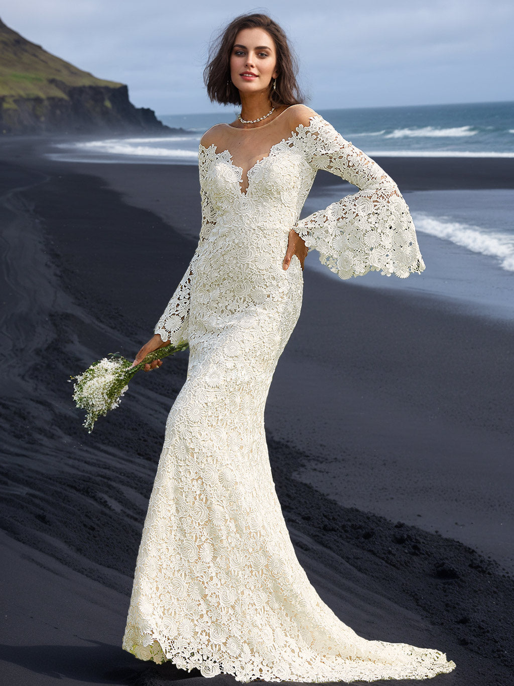 Robe de mariée trompette/sirène, col rond, manches longues, longueur sol, appliques dentelle