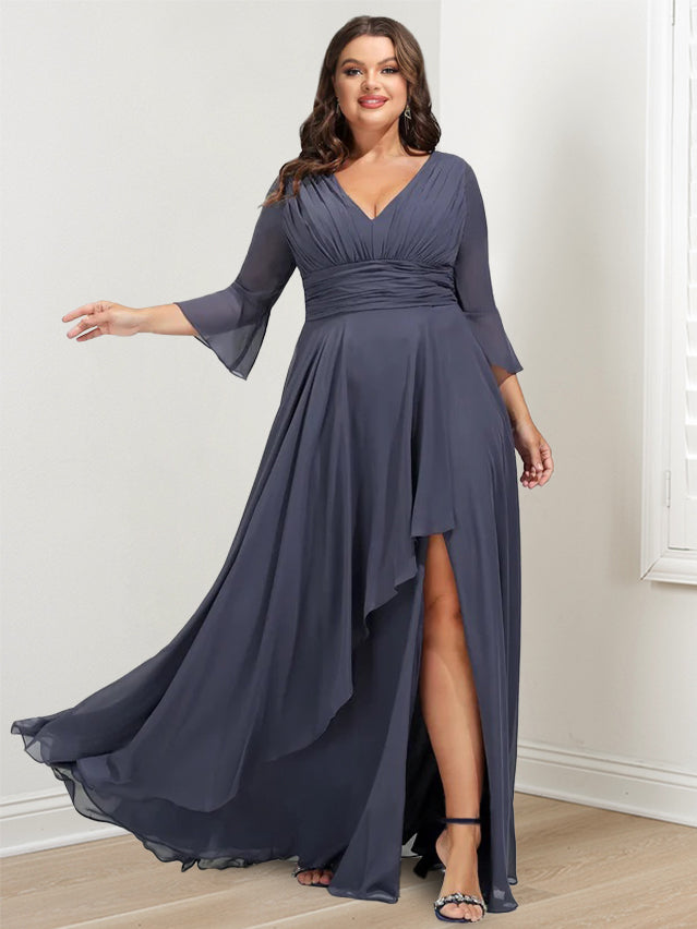 Robe de Mère de la Mariée Asymétrique Grande Taille à Volants, Coupe A-Line/Princess, Col en V, Manches 3/4