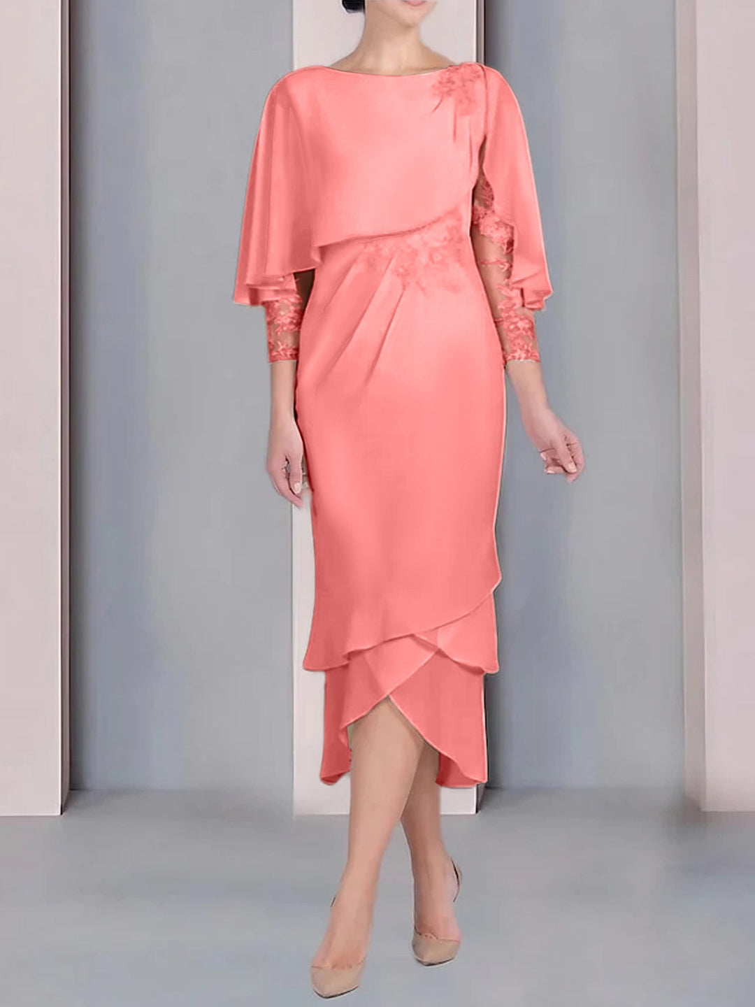 Robe de Mère de la Mariée Fourreau/Colonne à Manches Courtes et Longueur Thé avec Appliques et Dentelle