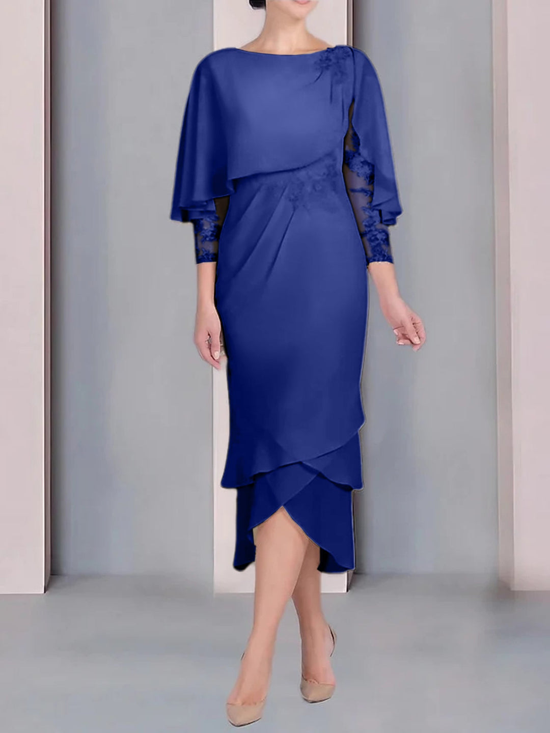 Robe de Mère de la Mariée Fourreau/Colonne à Manches Courtes et Longueur Thé avec Appliques et Dentelle