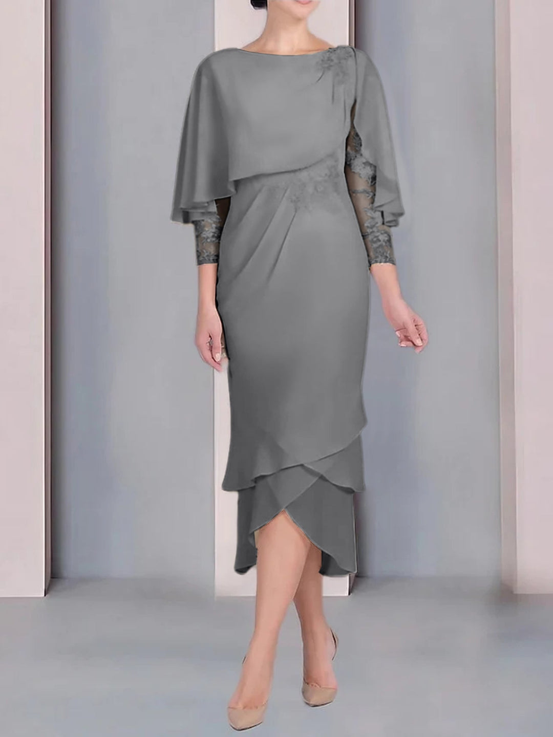 Robe de Mère de la Mariée Fourreau/Colonne à Manches Courtes et Longueur Thé avec Appliques et Dentelle