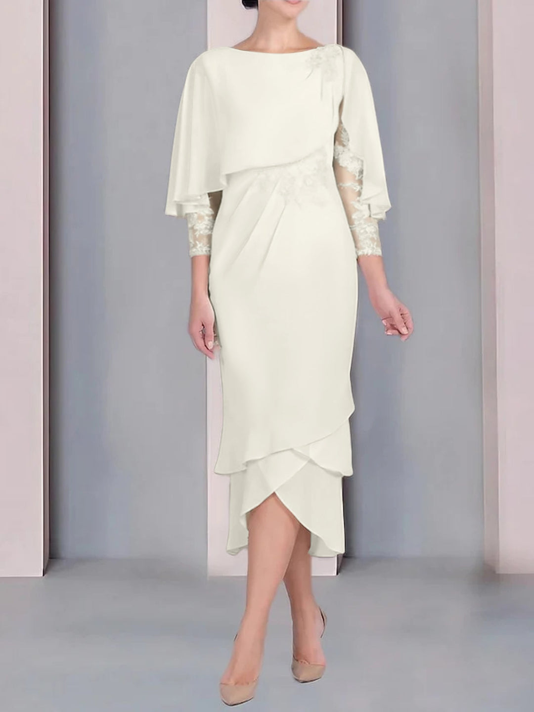 Robe de Mère de la Mariée Fourreau/Colonne à Manches Courtes et Longueur Thé avec Appliques et Dentelle