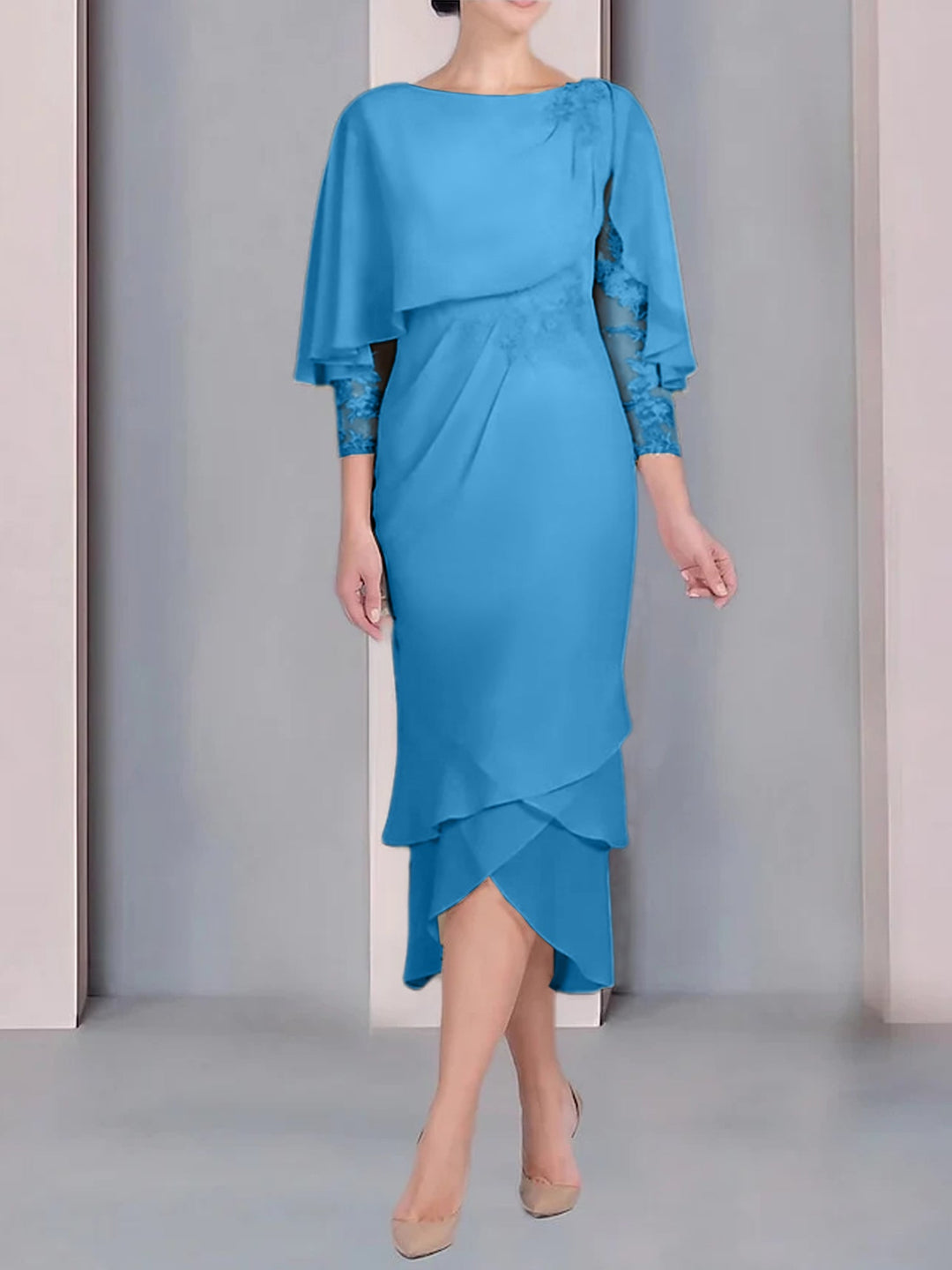 Robe de Mère de la Mariée Fourreau/Colonne à Manches Courtes et Longueur Thé avec Appliques et Dentelle