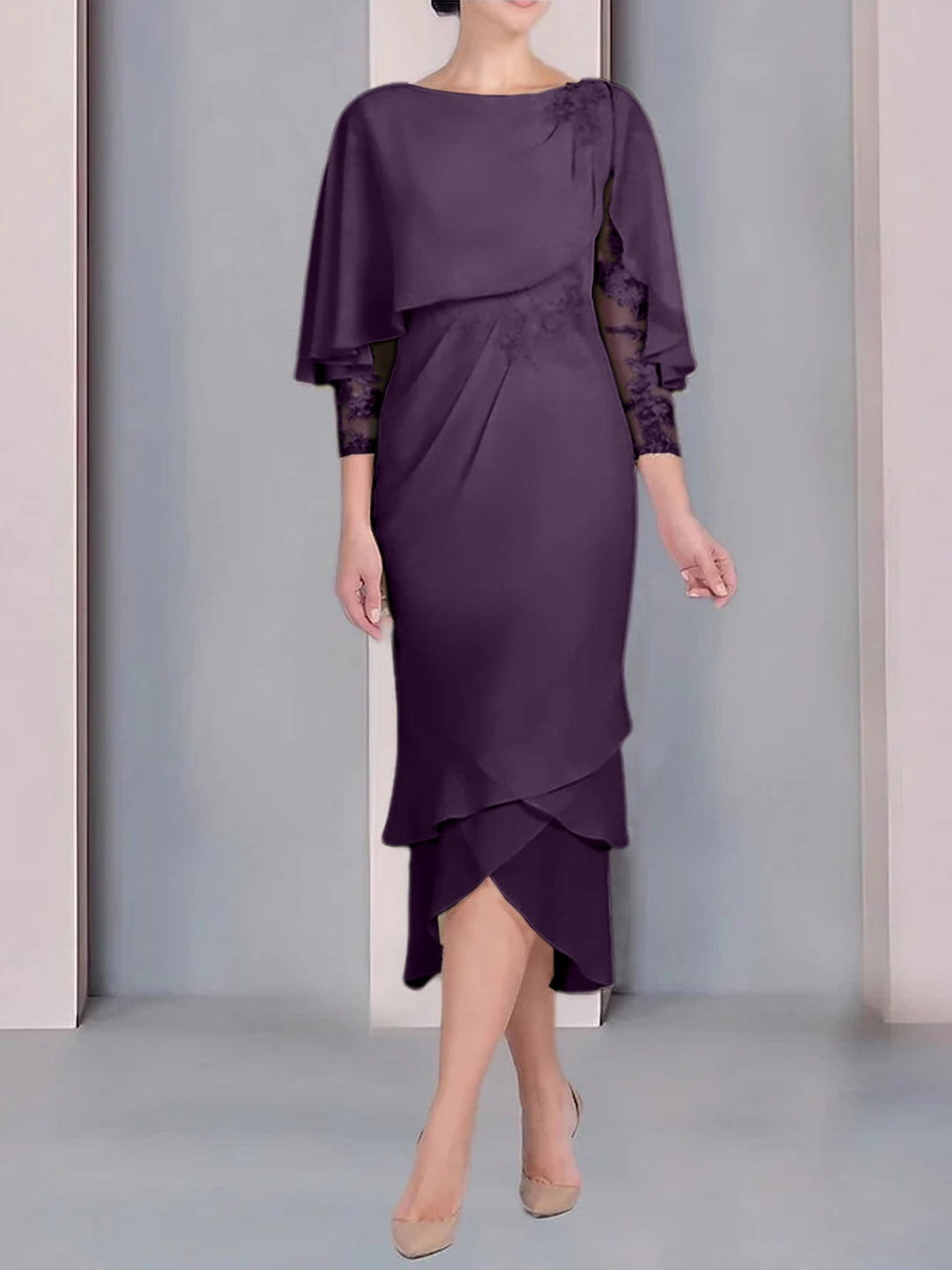 Robe de Mère de la Mariée Fourreau/Colonne à Manches Courtes et Longueur Thé avec Appliques et Dentelle