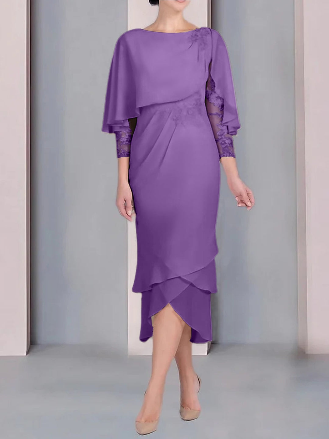 Robe de Mère de la Mariée Fourreau/Colonne à Manches Courtes et Longueur Thé avec Appliques et Dentelle