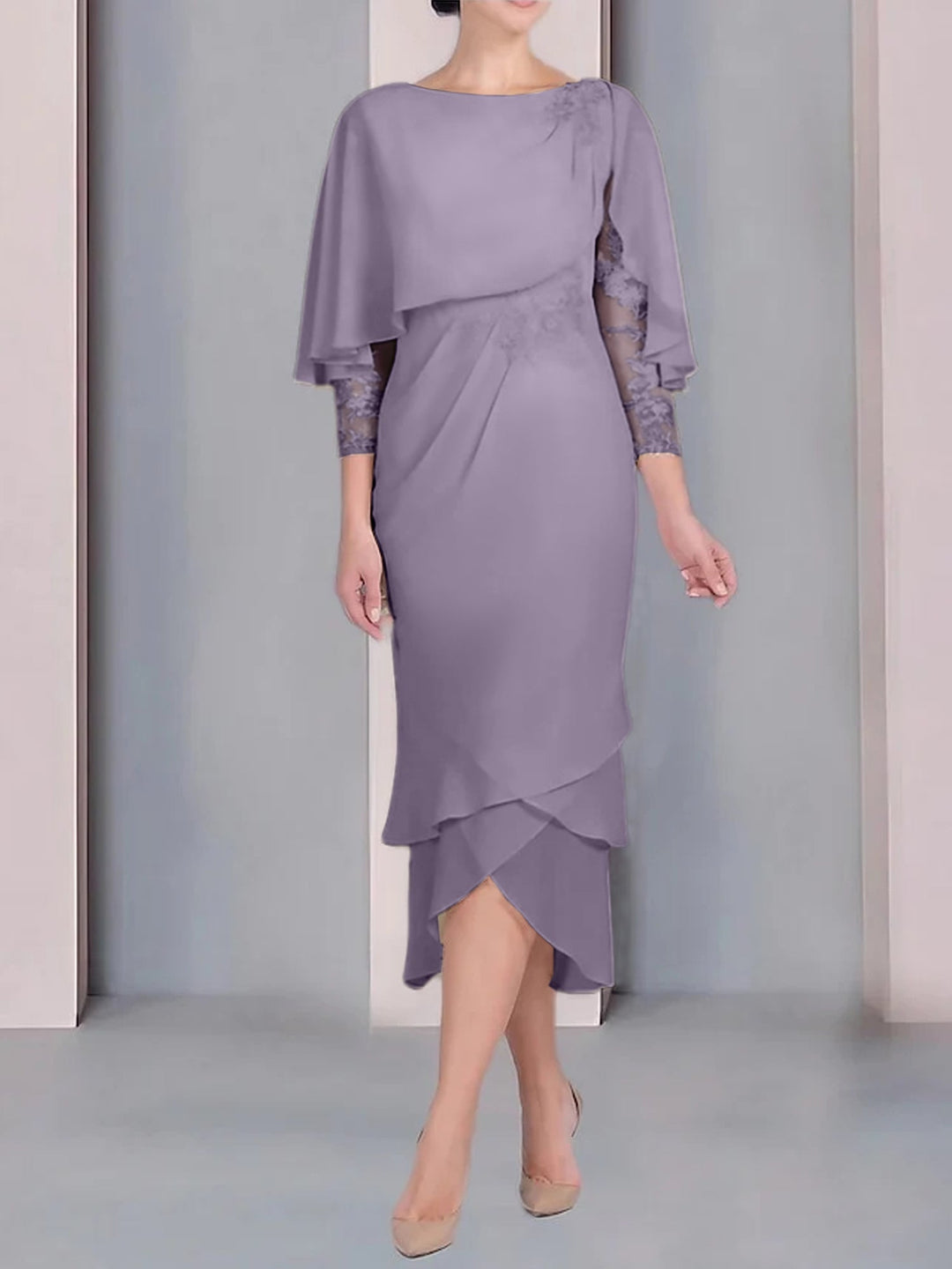 Robe de Mère de la Mariée Fourreau/Colonne à Manches Courtes et Longueur Thé avec Appliques et Dentelle