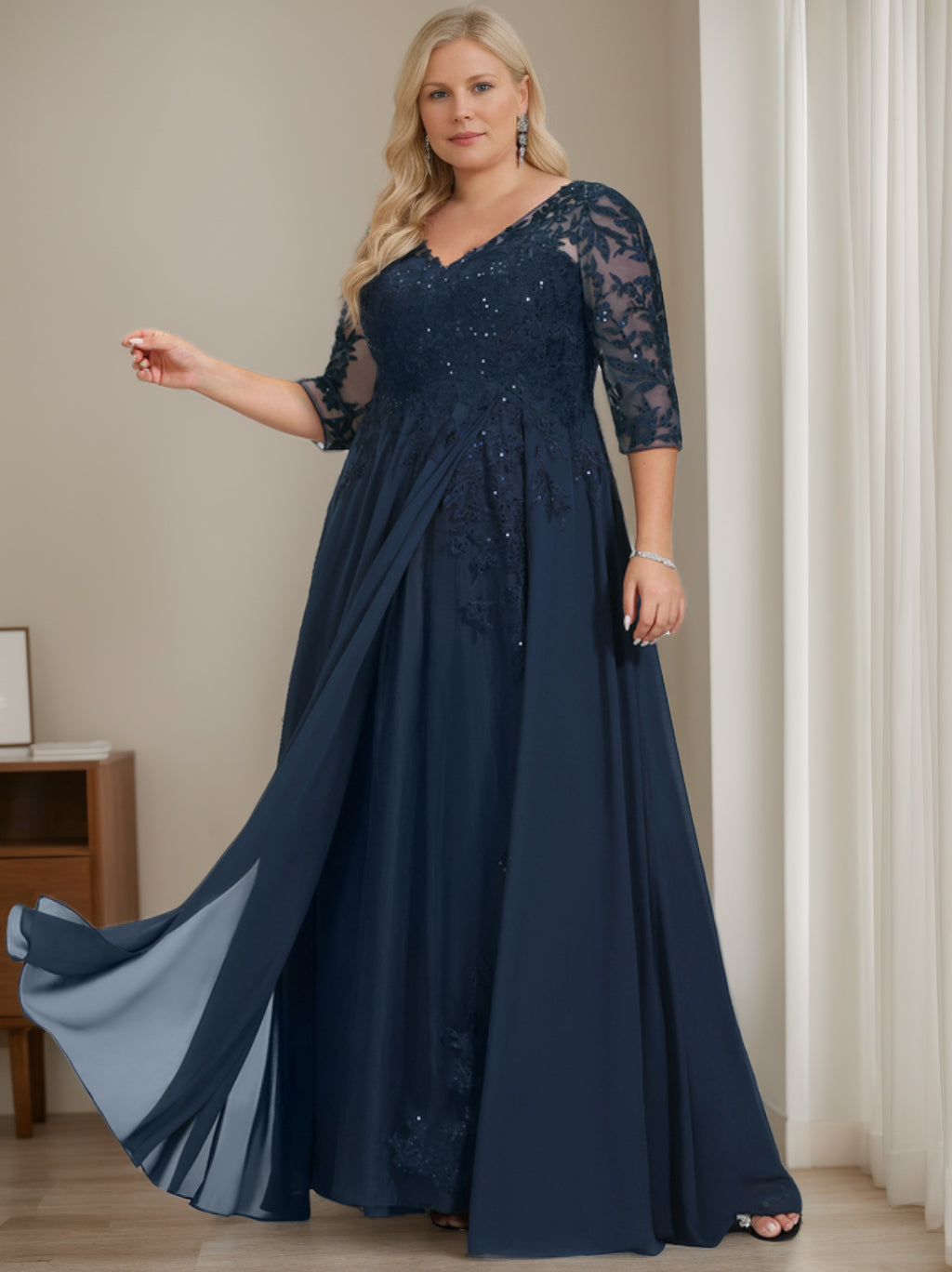 Robe de Mère de la Mariée Grande Taille, Coupe A-Line/Princess, Col en V, Manches Mi-Longues, Longueur Au Sol, avec Paillettes
