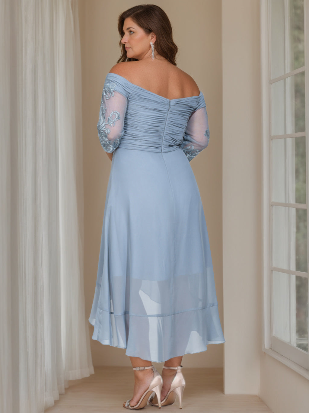Robe de Mère de la Mariée Asymétrique Grande Taille à Épaules Dénudées et Manches 3/4, Coupe A-Line/Princess, avec Paillettes